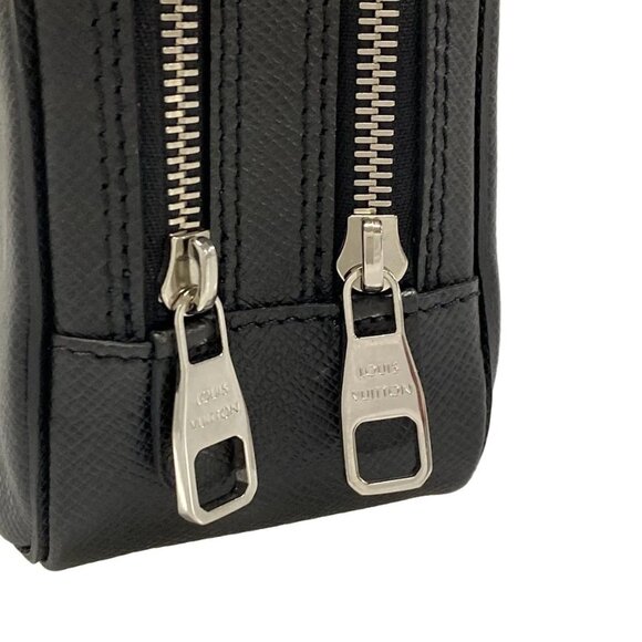 LOUIS VUITTON Neopavel Ardoise Taiga Mens Clutch Bag 728-081725 - Picture 8 of 14